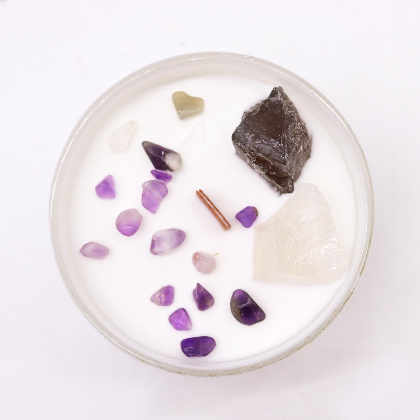 Chakra Kristallkerze – Kronenchakra | Sojakerze mit Edelsteinen