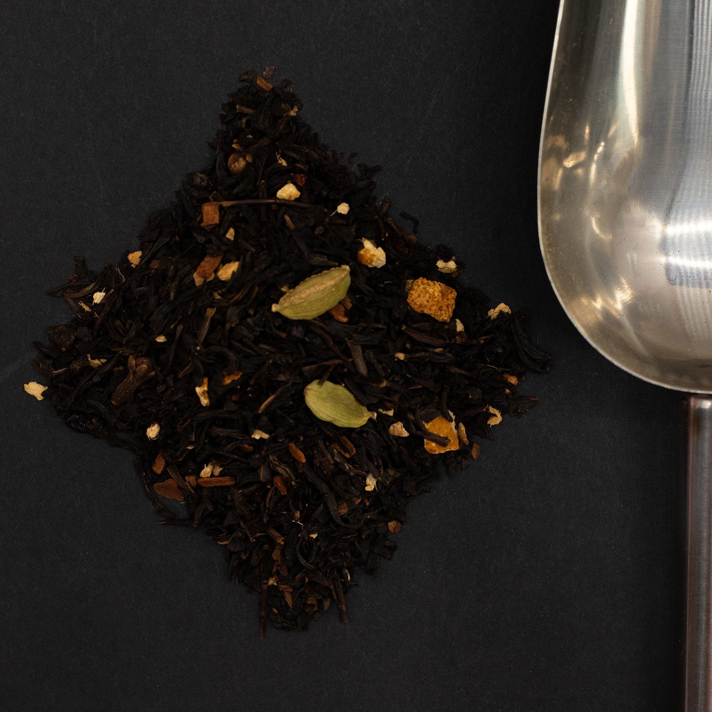 50g Schwarztee – Zimt, Ingwer & Gewürze | Black Magic Blend (Dose)