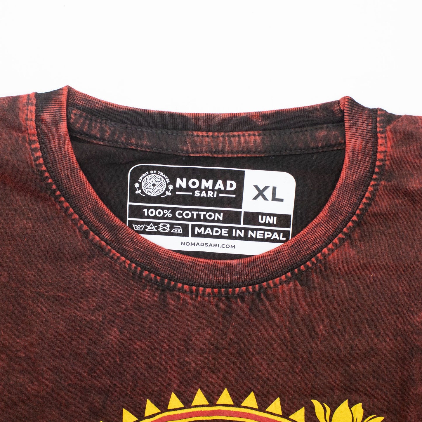 Nomad Sari Stonewashed T-Shirt – Drachen-Mandala – Weinrot – Größe XL