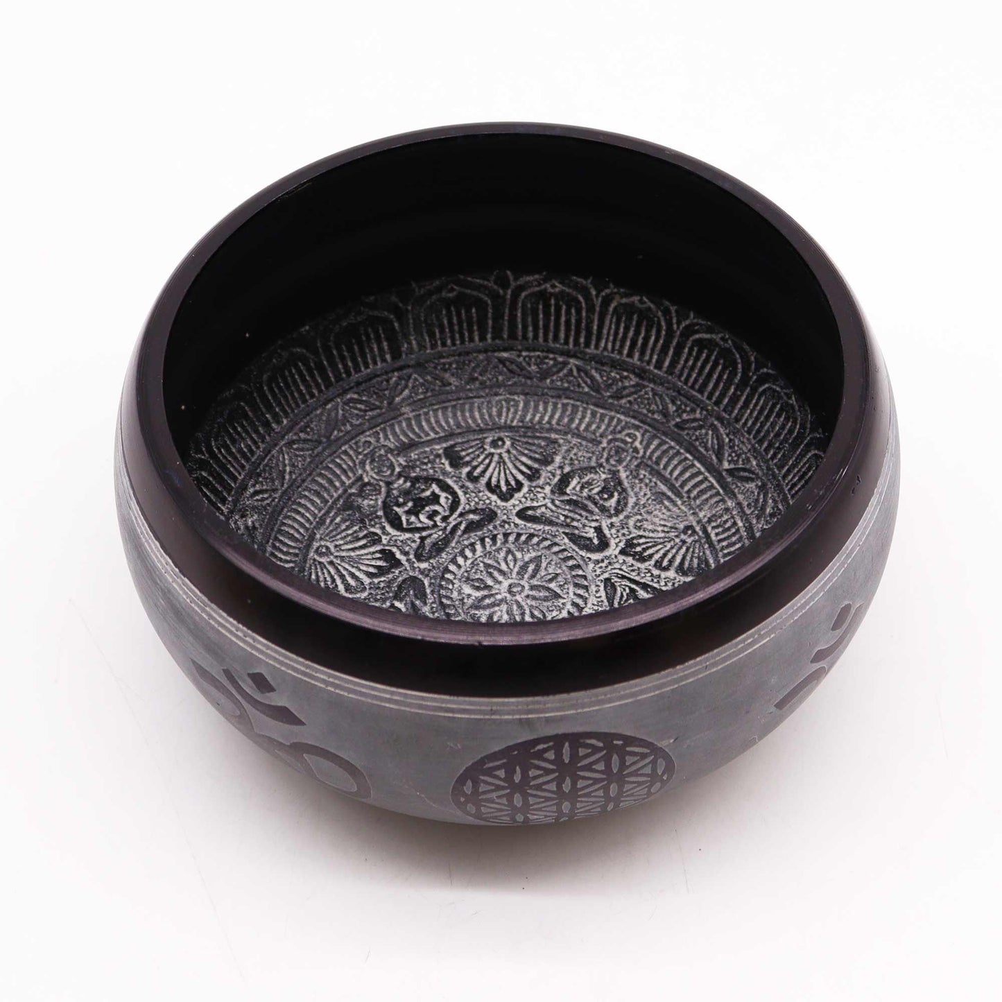 Earth Powder Klangschale – Om Fünf Buddhas 16cm