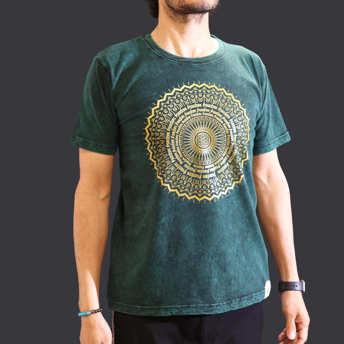Nomad Sari Stonewashed T-Shirt – Mandala – Grün – Größe M