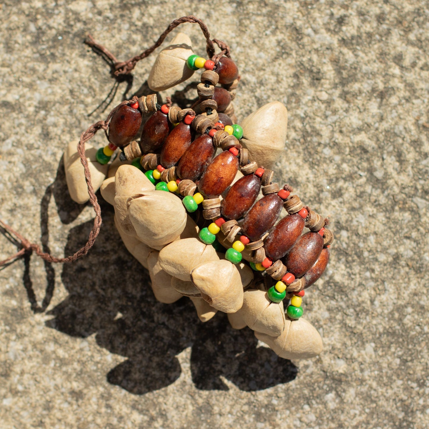 Kenari Muschel-Fußrassel – Armband Shaker (20 Schalen)