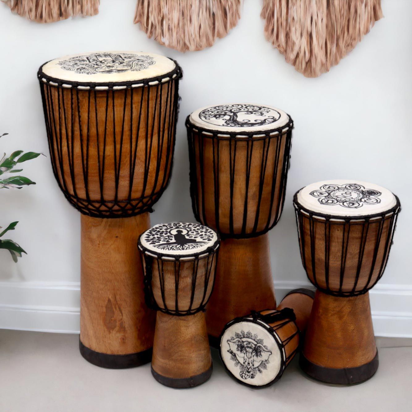 Handgefertigte Djembe Trommel mit breitem Kopf – Buddha 25cm